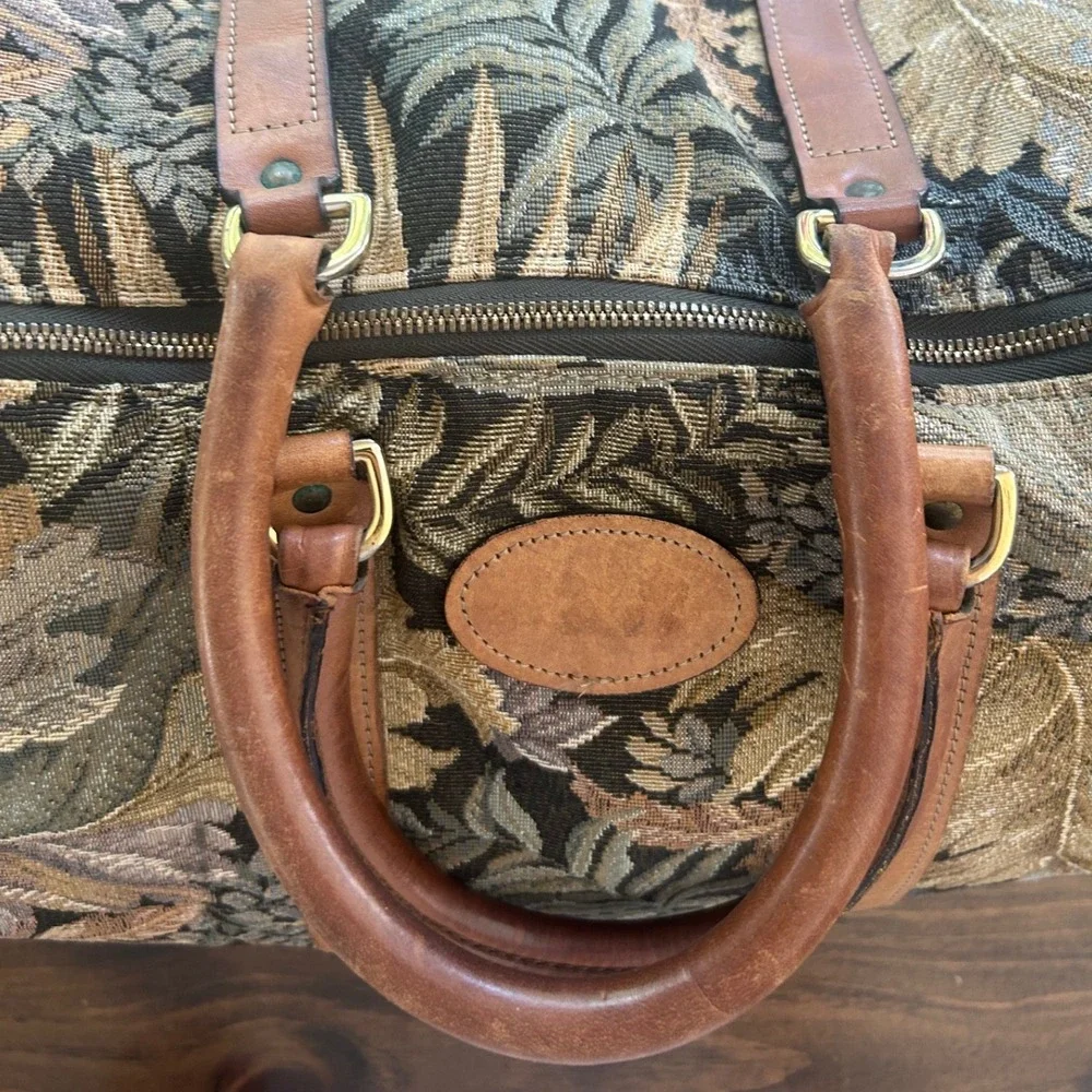 Vintage Boyt USA Duffel Bag Unisex Large Multicolor Tapestry Floral Leather